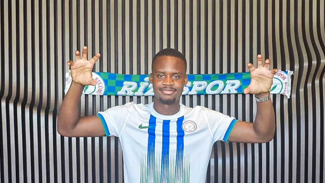&Ccedil;aykur Rizespor yeni transferini a&ccedil;ıkladı
