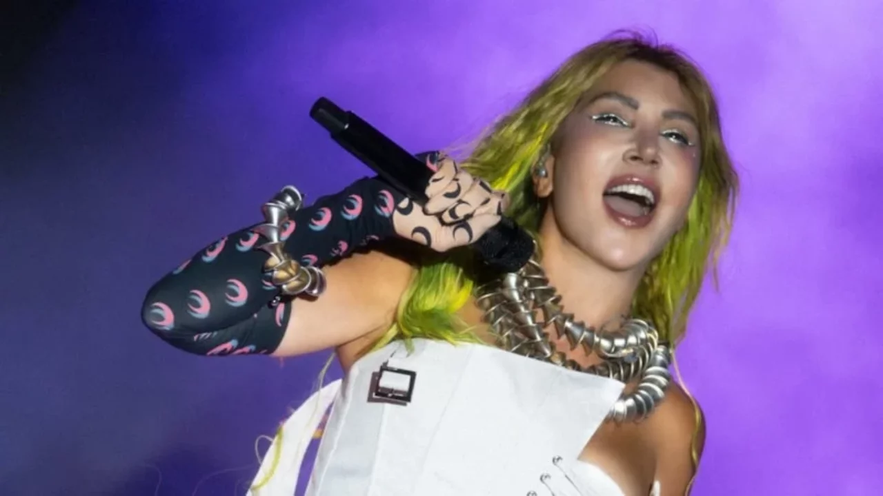 Hande Yener'den sağlık iddialarına net yanıt!
