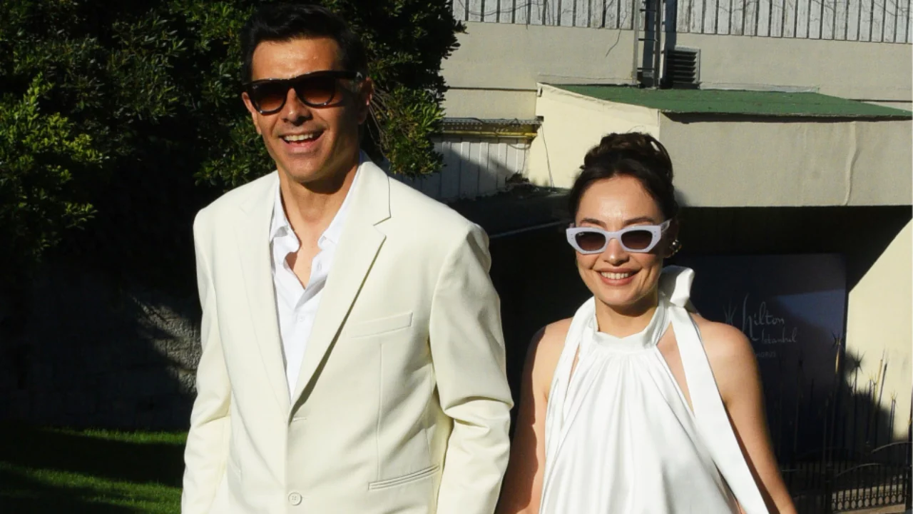 Cansel El&ccedil;in ve Zeynep Tuğ&ccedil;e Bayat'tan dikkat &Ccedil;&ccedil;ken a&ccedil;ıklama: "Kendimizi yeniden gelin ve damat gibi hissettik"