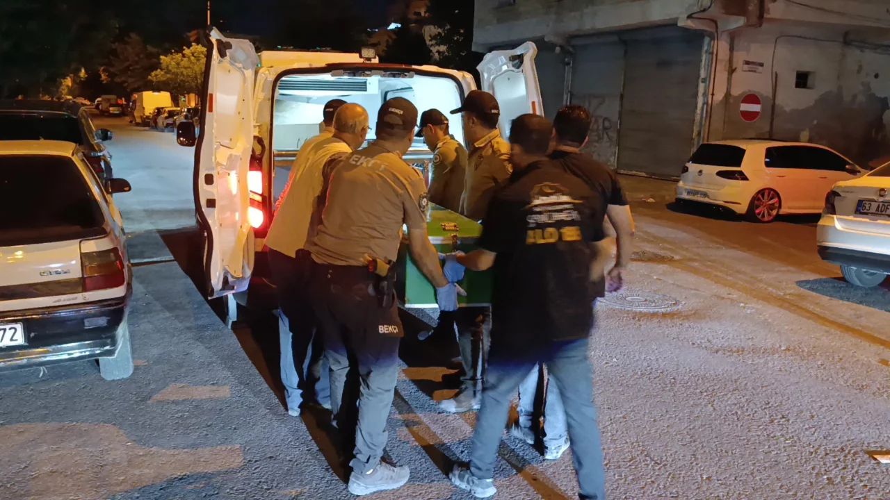Yaşlı adama evinde silahlı saldırı! Hayatını kaybetti...