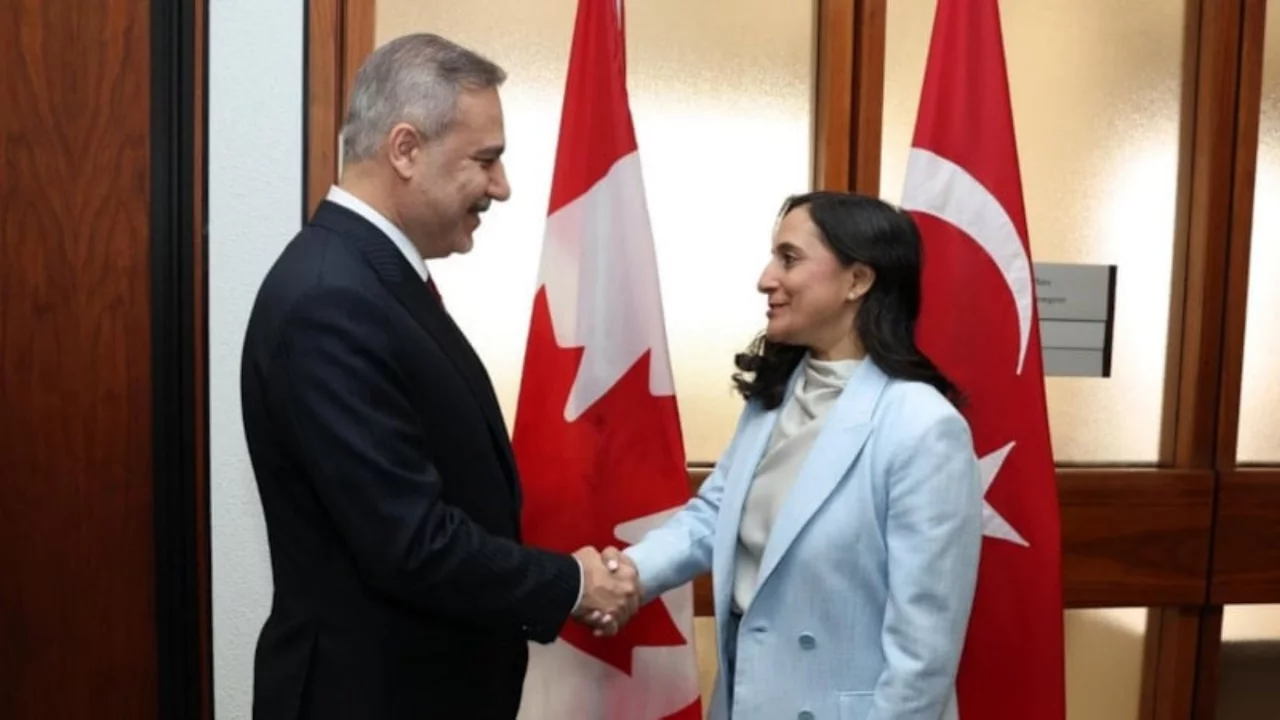 Bakan Fidan, Kanada Dışişleri Bakanı Anand ile g&ouml;r&uuml;şt&uuml;