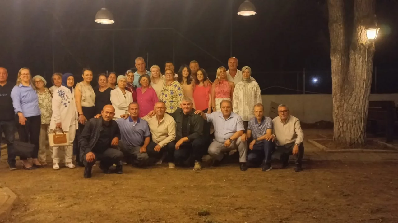 Bursa'da ilkokuldan bugüne 44 yıldır bozulmayan dostluk!