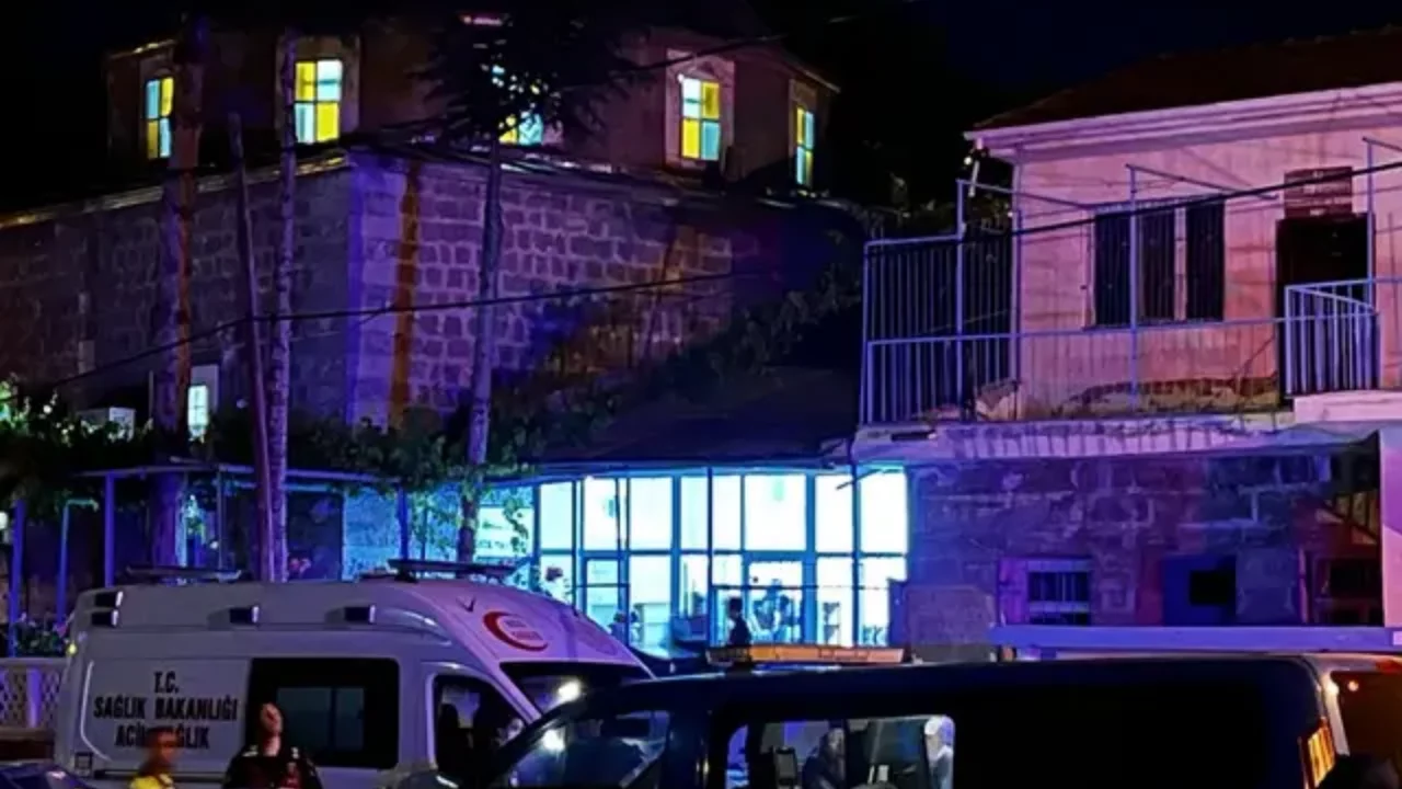 Camide kan aktı! 2 kişi hayatını kaybetti