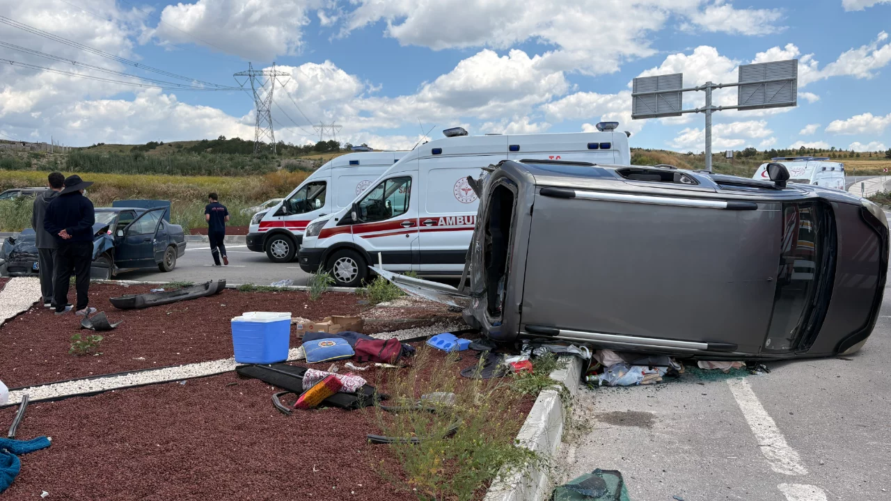 &Ccedil;orum'daki trafik kazasında ağır yaralanan s&uuml;r&uuml;c&uuml; kurtarılamadı