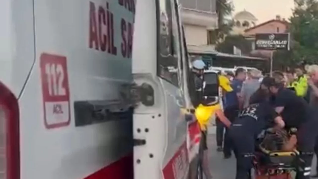 İznik'te kamyonet ile elektrikli motosiklet &ccedil;arpıştı! 1 yaralı...