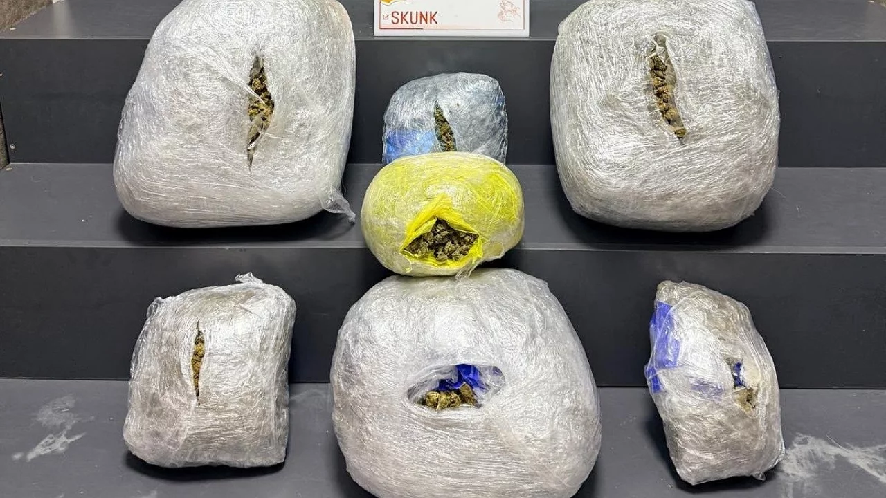 Şüpheli araçta 15 kilo uyuşturucu bulundu!