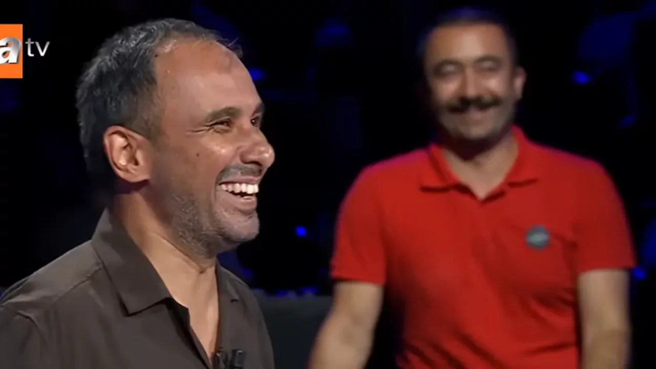 Kim Milyoner Olmak İster'de nefes kesen anlar: Jokersiz risk aldı, 1 milyon TL'lik sorunun kilidini açtı!
