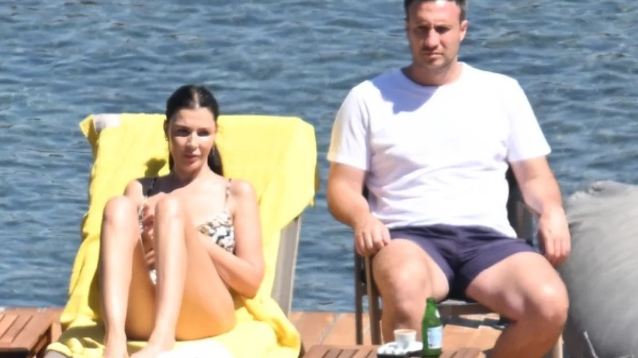 Hatice Şendil ile Burak Sağyaşar tatil sezonunu Bodrum'da a&ccedil;tı!