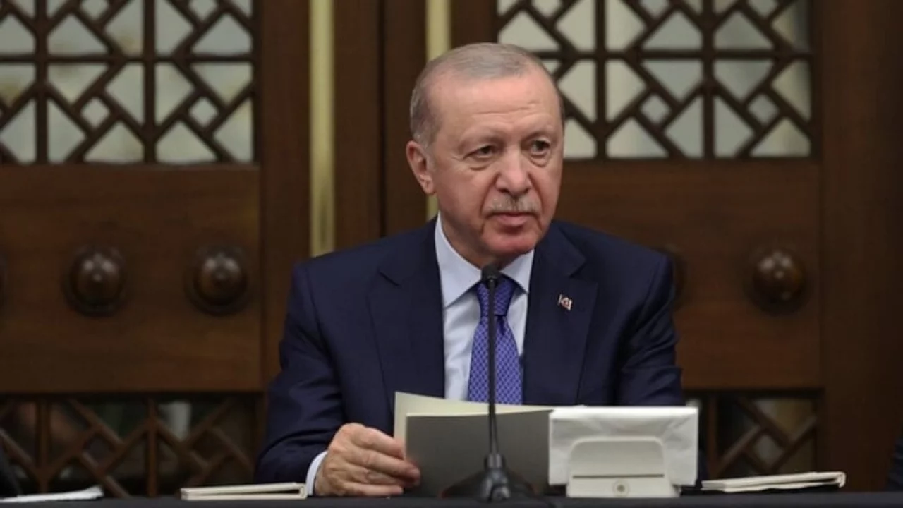 Cumhurbaşkanı Erdoğan: "NATO tarihi dönemeçten geçiyor"