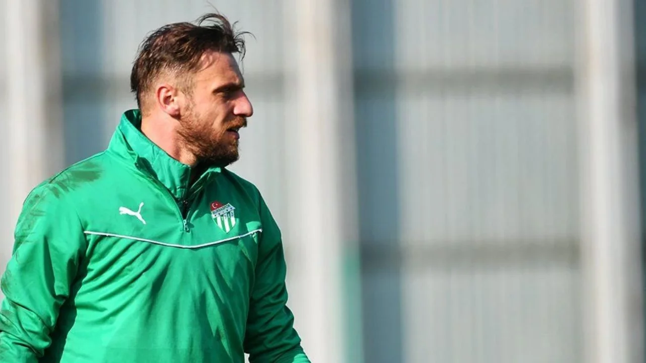Resmiyet kazandı: Bursaspor, Atağ ile devam dedi!