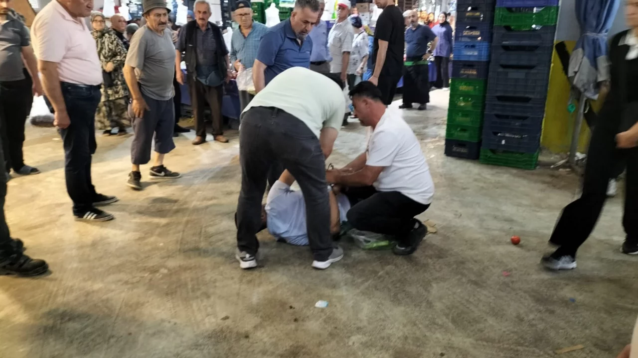 Bursa'da pazaryerinde kapka&ccedil; iddiası! Ş&uuml;pheli g&ouml;zaltına alındı