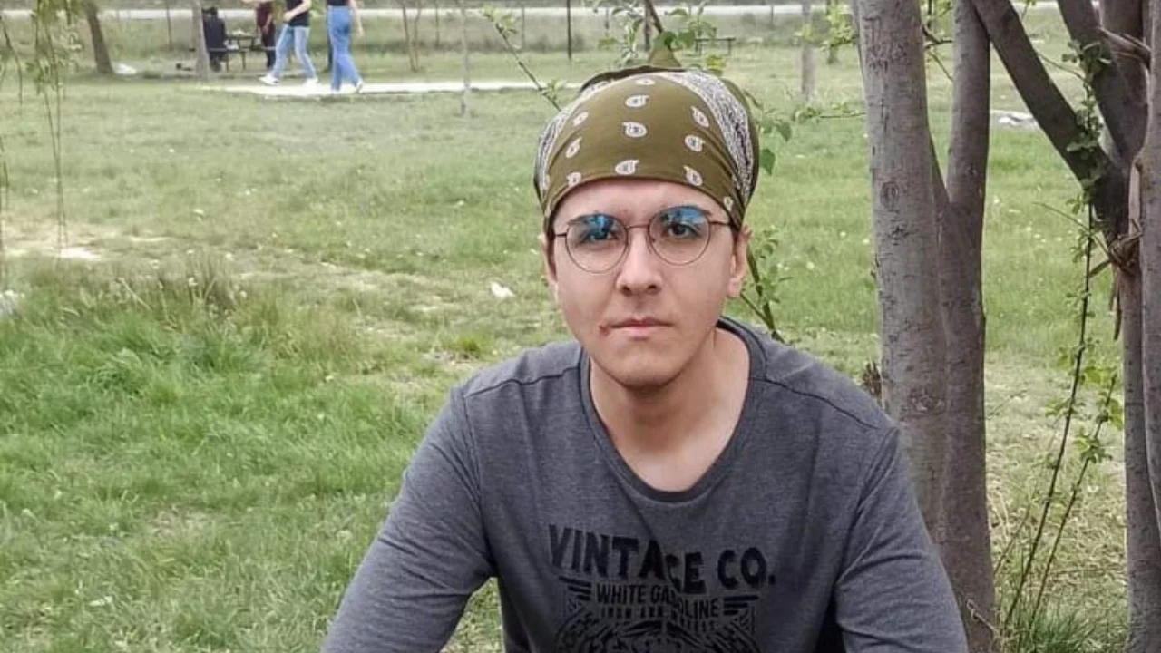 Sokakta 5 kişiyi bı&ccedil;aklayıp hapse girmişti! Cezaevinde canına kıydı...