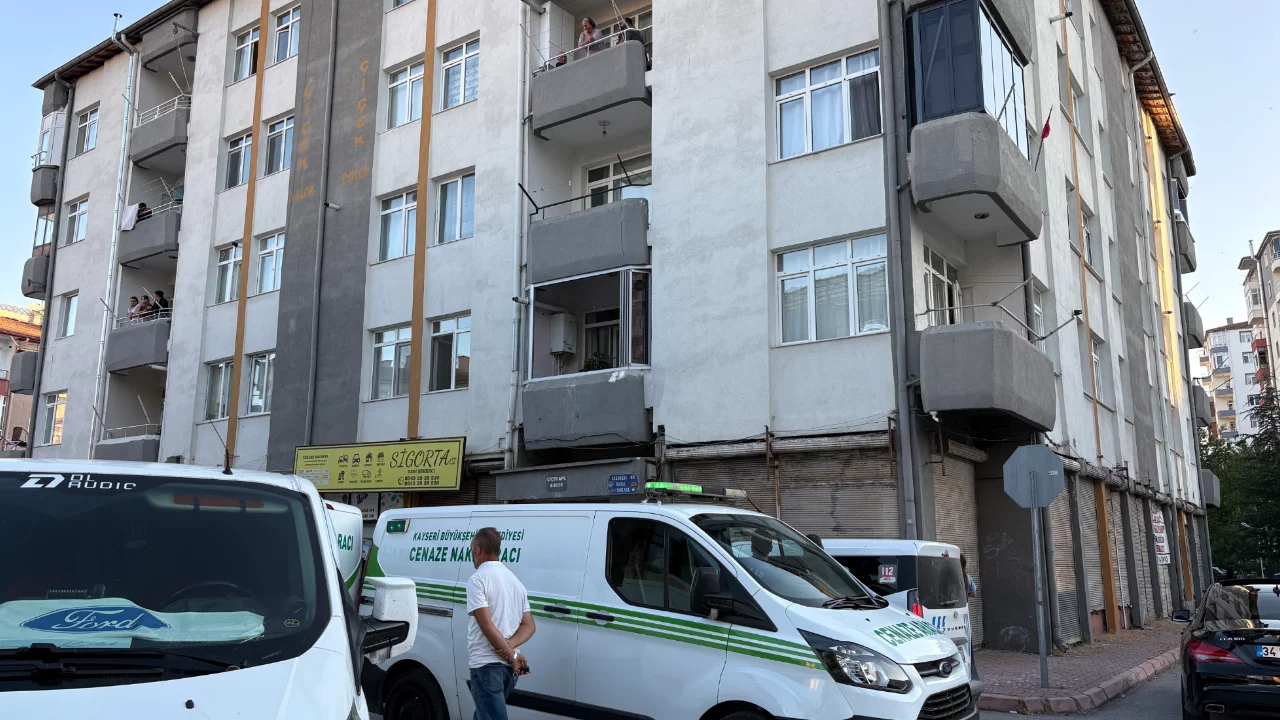 Kayseri'de 51 yaşındaki adam evinde ölü bulundu