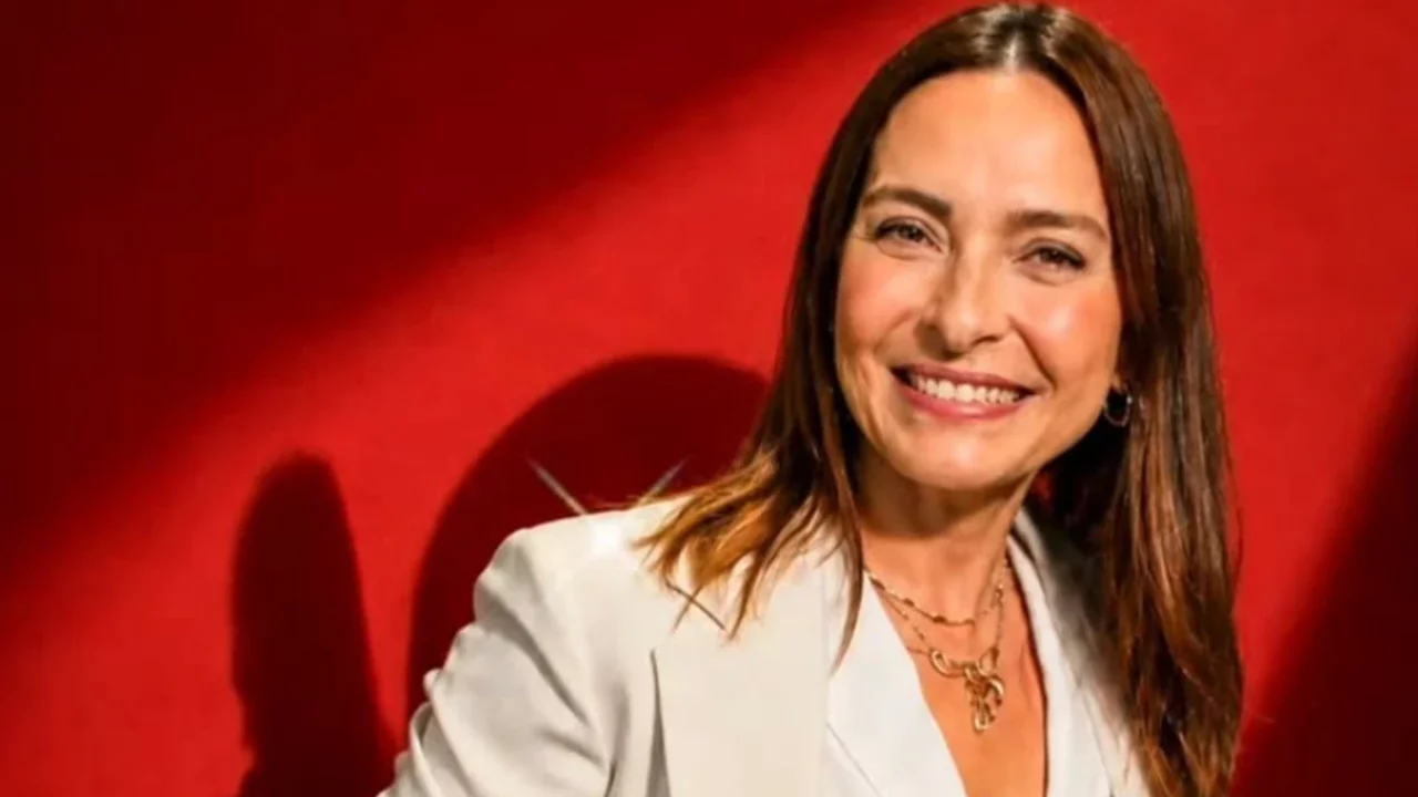 Aşk ve Taht dizisine g&uuml;&ccedil;l&uuml; transfer! Ay&ccedil;a Bing&ouml;l, Akın Akın&ouml;z&uuml;'n&uuml;n annesi rol&uuml;yle geliyor