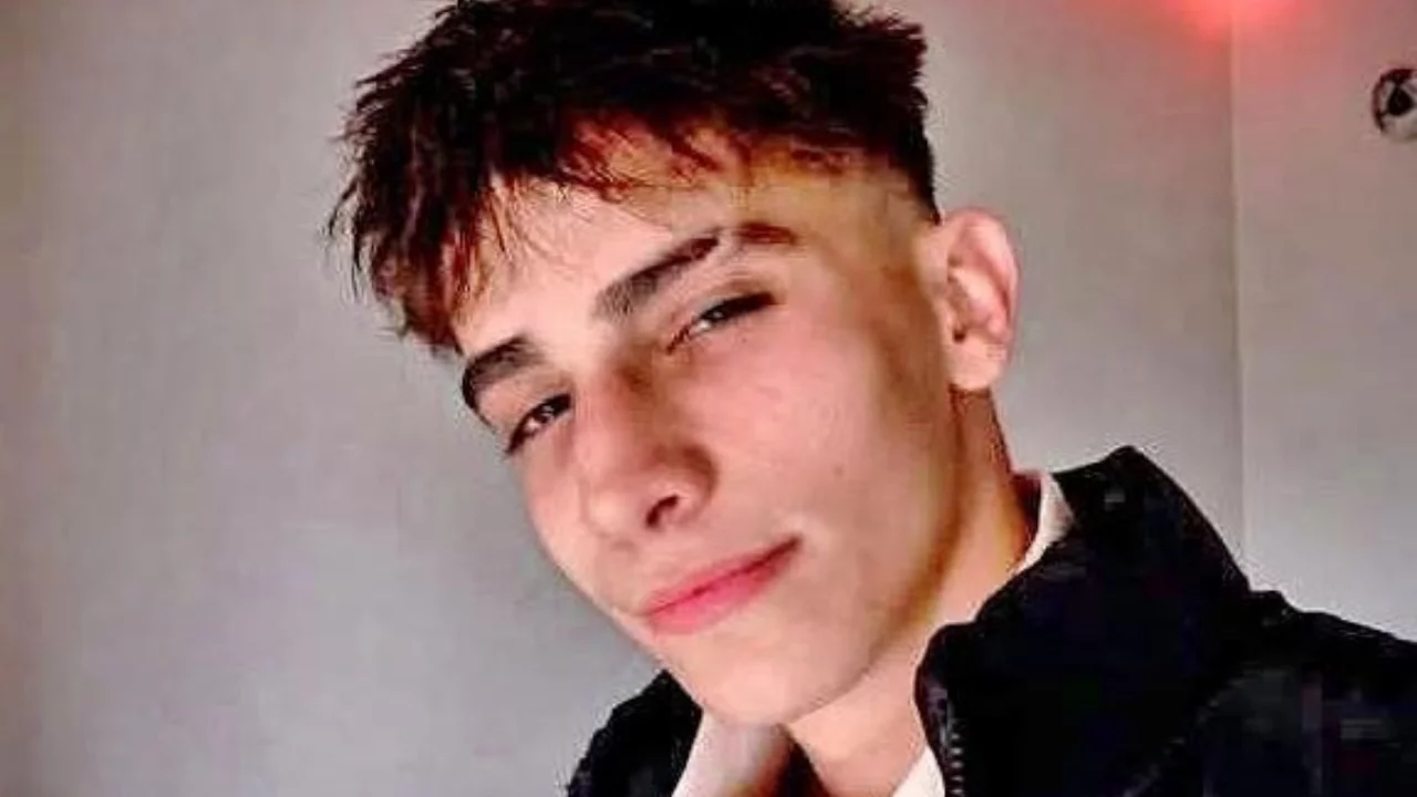 17 yaşındaki motosiklet s&uuml;r&uuml;c&uuml;s&uuml; kazada hayatını kaybetti