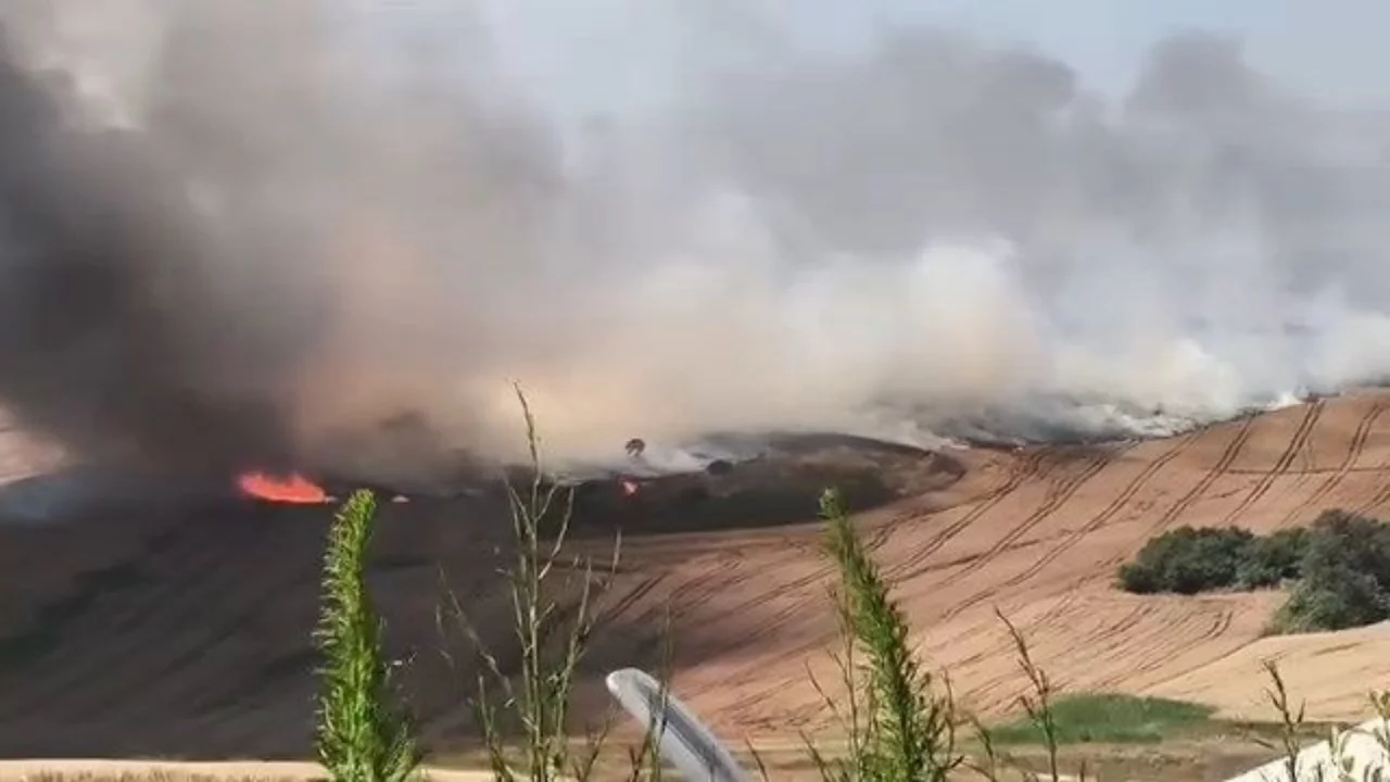 Hasada sayılı g&uuml;n kala felaket! Alevler hızla yayıldı