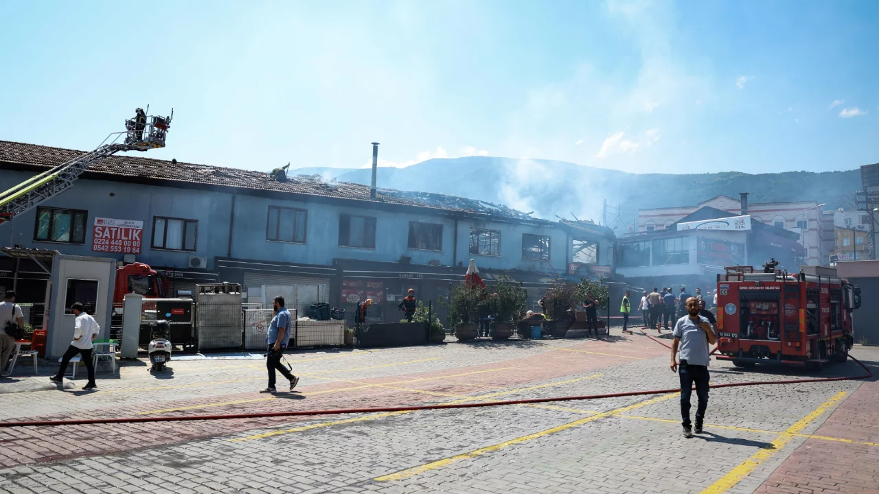 Bursa Büyükşehir'den yangına anında müdahale!