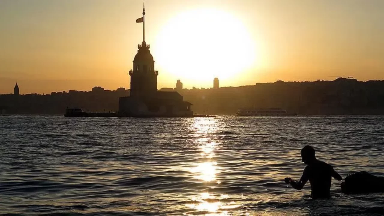 İstanbul Valiliği'nden sıcak hava uyarısı geldi