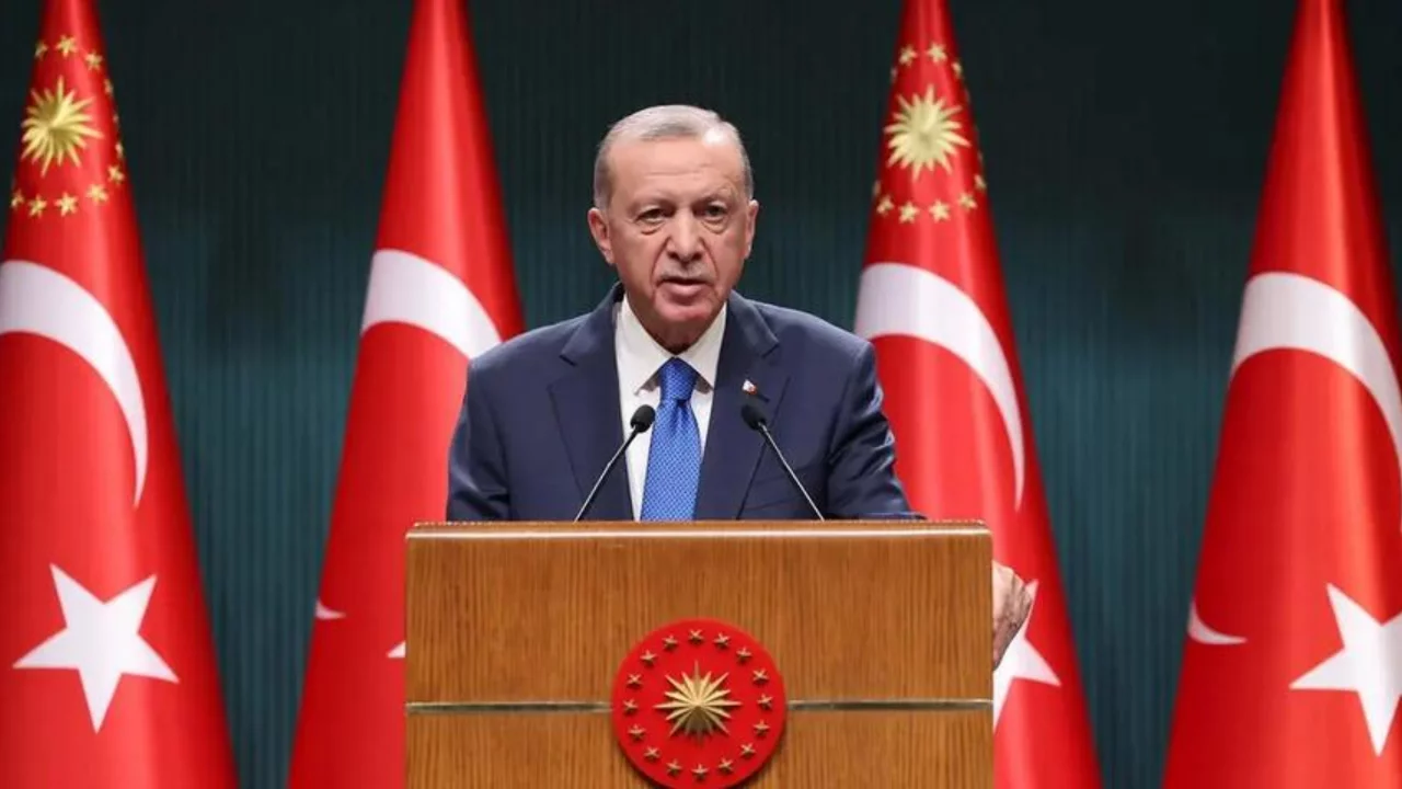 Cumhurbaşkanı Erdoğan'dan muhalefete: "Cesaretleri varsa k&ouml;t&uuml; sicilleri ile hesaplaşmalılar"