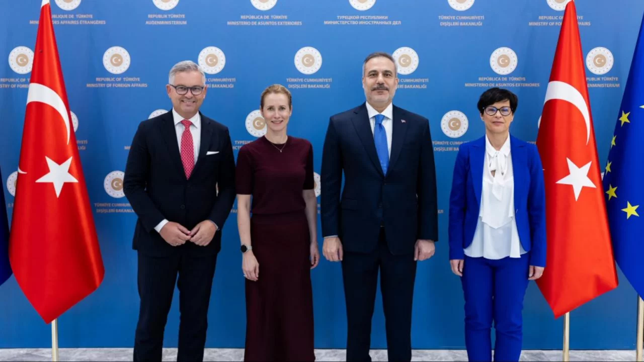 Bakan Fidan, &uuml;st d&uuml;zey AB yetkilileri ile bir araya geldi