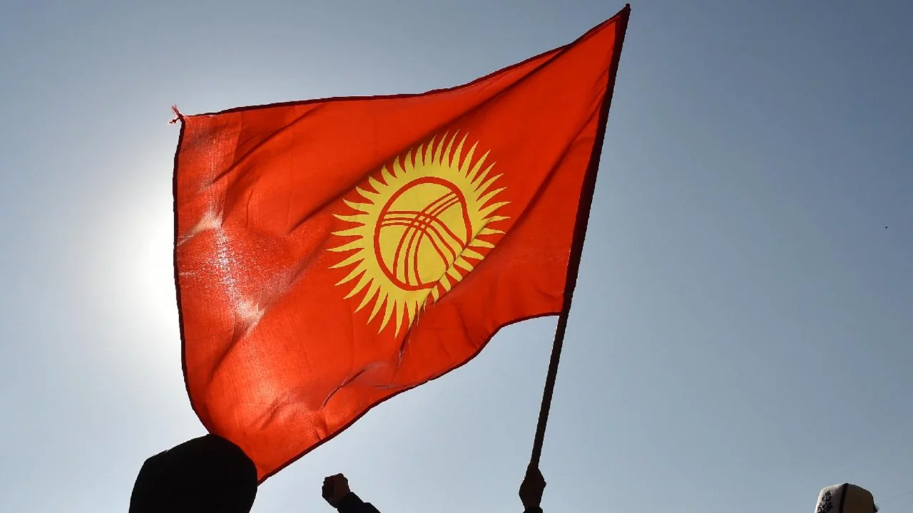 Kırgız alfabesindeki Rus&ccedil;a harflerin &ccedil;ıkarılması &ouml;nerildi