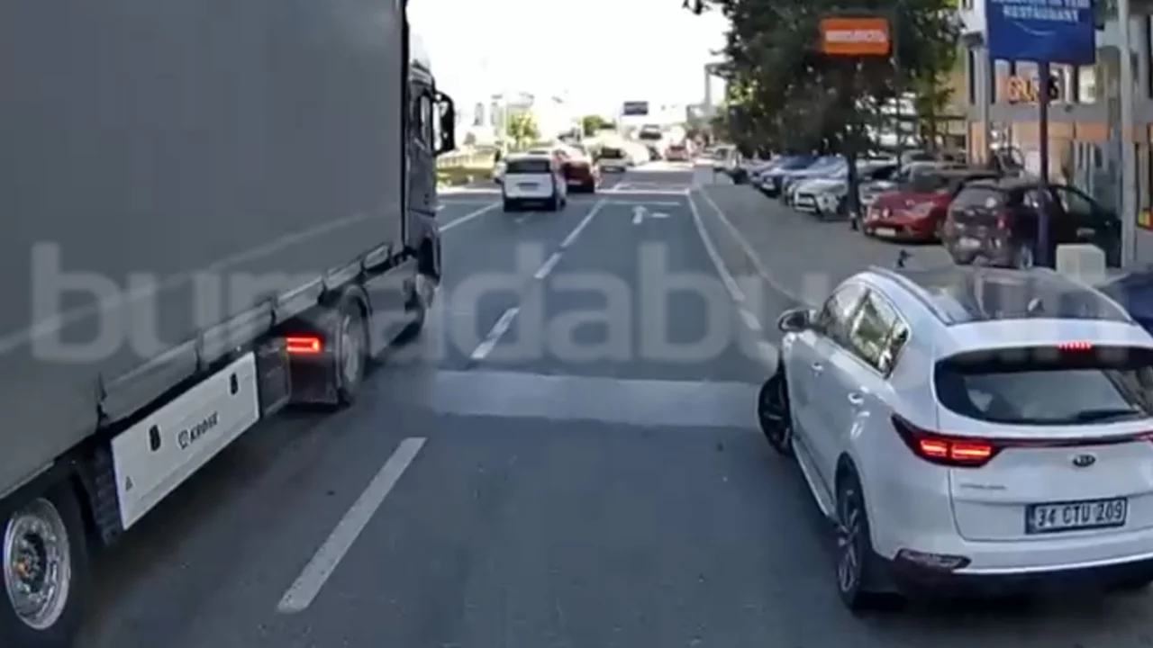 Bursa'da facia son anda &ouml;nledi! Tır şof&ouml;r&uuml;n&uuml;n refleksi hayat kurtardı...