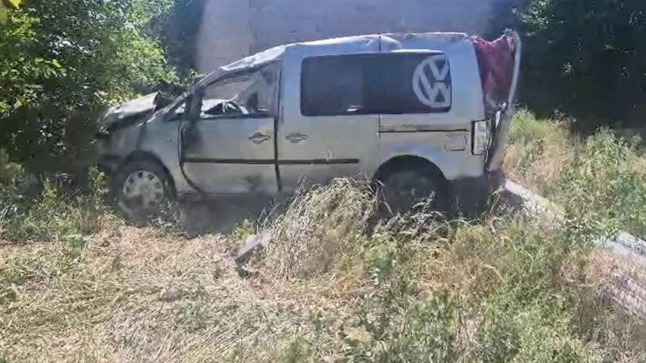 Konya'da hafif ticari ara&ccedil; bah&ccedil;eye devrildi: 1 &ouml;l&uuml;