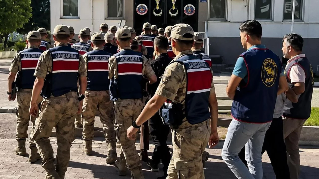 Şehri sarsan 19 yıllık sır &ccedil;&ouml;z&uuml;ld&uuml;! Operasyon i&ccedil;in d&uuml;ğmeye basıldı