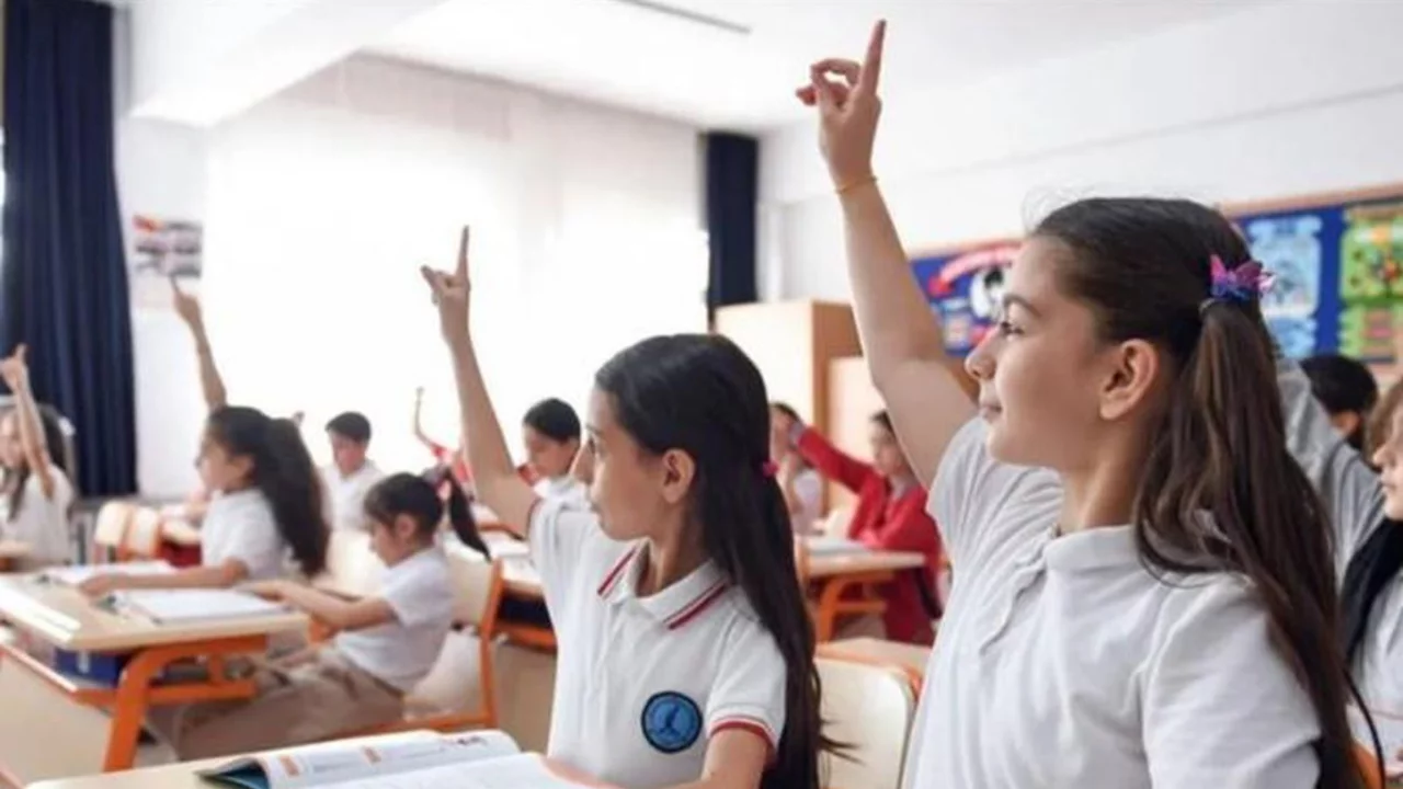 2026 ve 2027 okullar ne zaman a&ccedil;ılacak?