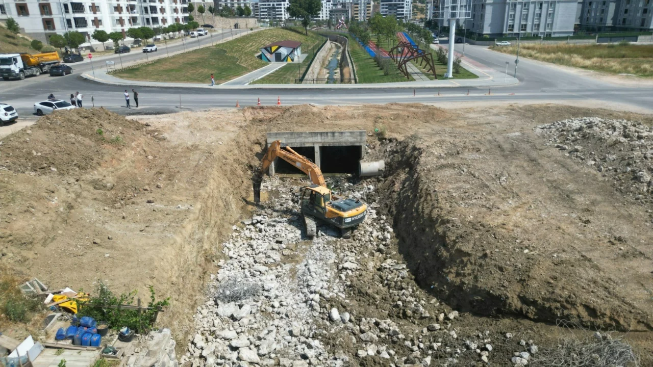 Bursa'da ulaşıma nefes aldıracak proje! Yeni bulvar i&ccedil;in &ccedil;alışmalar hızlandı