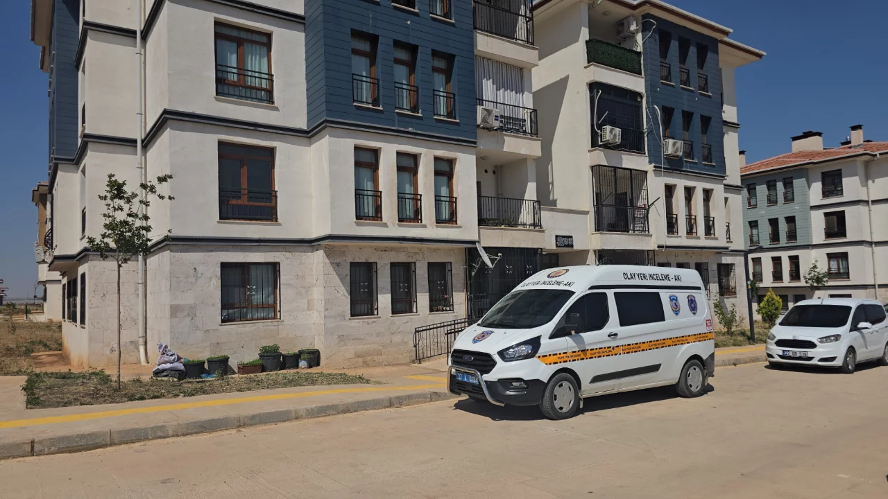 Yaşlı kadın katledilip altınları &ccedil;alınmıştı! Zanlı bina g&ouml;revlisi &ccedil;ıktı...