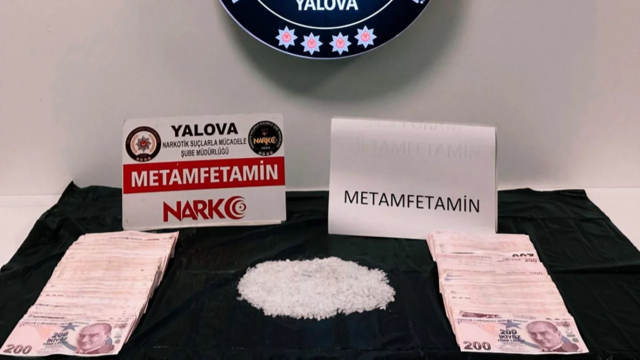 Yalova'da narkotik operasyonu! 9 ş&uuml;pheli yakalandı, 3'&uuml; tutuklandı...