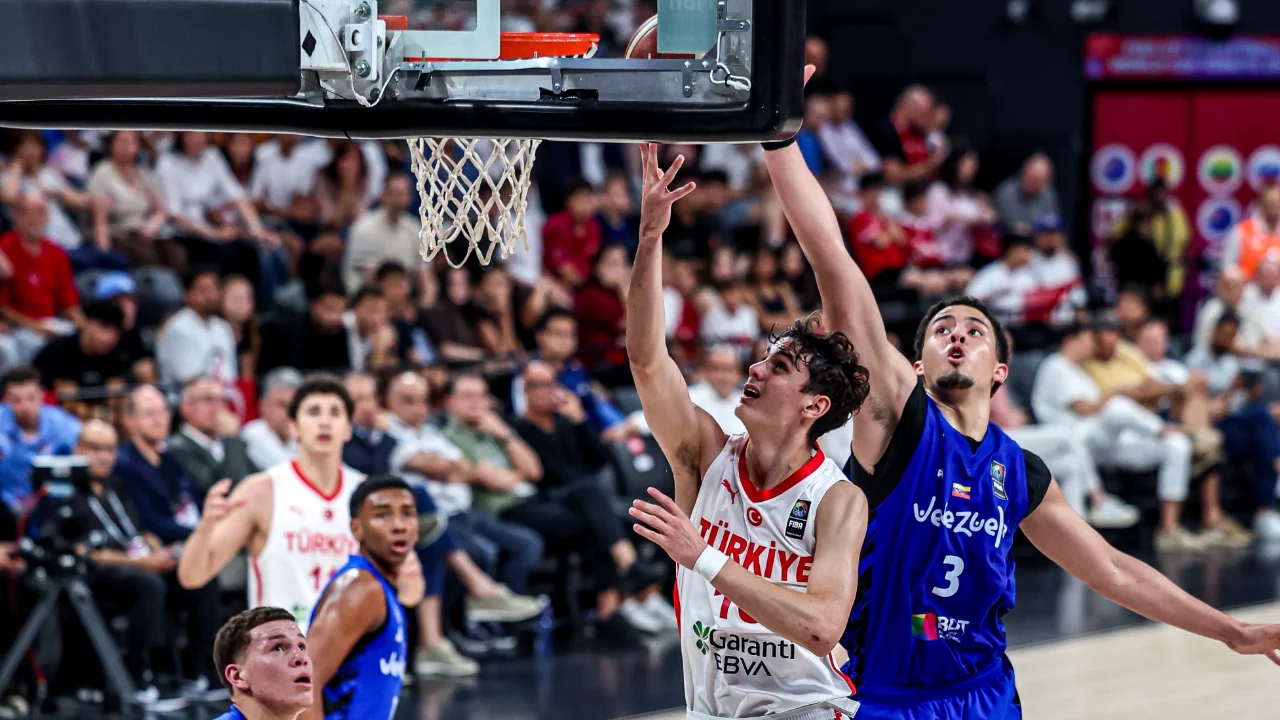 U17 Erkek Milli Basketbol Takımı çeyrek finale çıktı