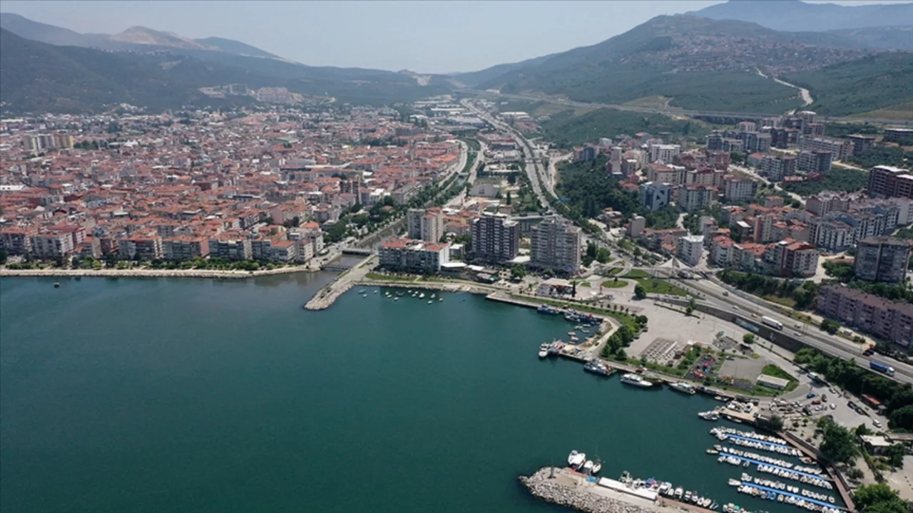 Bursa Gemlik'e Nasıl Gidilir? 2026 Ulaşım Rehberi