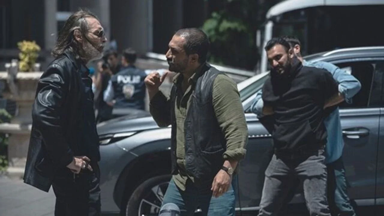 Behzat Ç. geri dönüyor! "Çekiç ve Gül" 4. sezondan ilk kareler yayınlandı