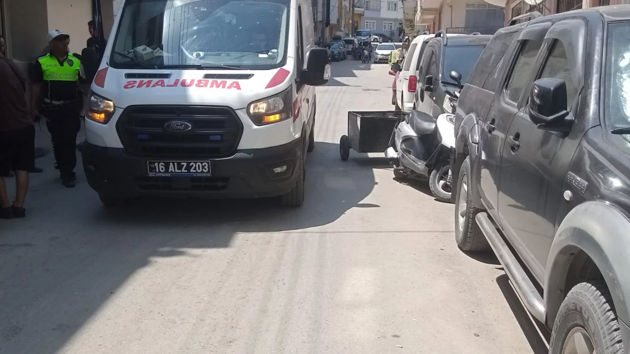 Bursa'da dikkatsizlik kazayla sonuçlandı! Yaşlı motosikletli yaralandı