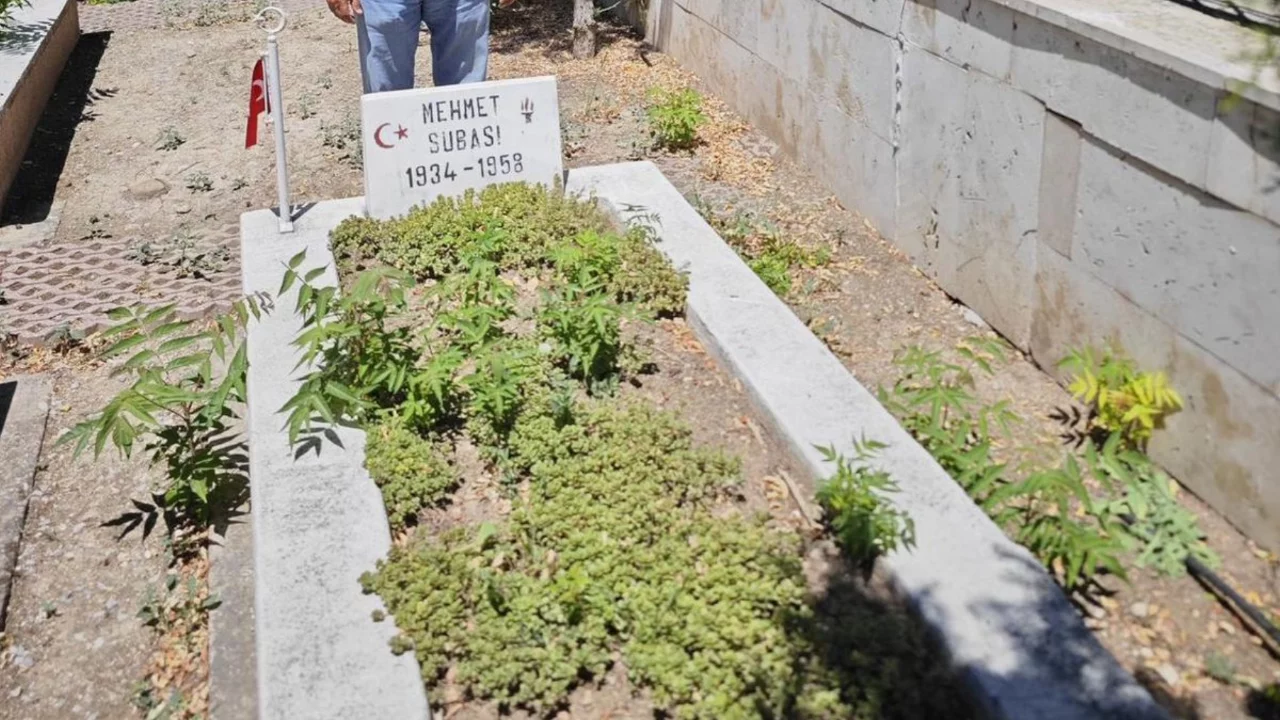 68 yıl sonra duygulandıran buluşma! Şehit askerin kayıp mezarı bulundu...
