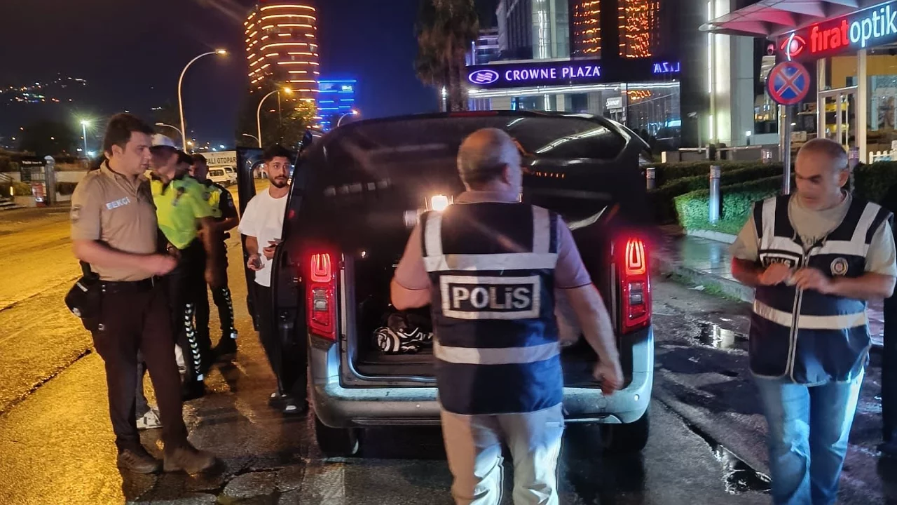Bursa'da dev asayiş operasyonu! 16 ş&uuml;pheli yakalandı