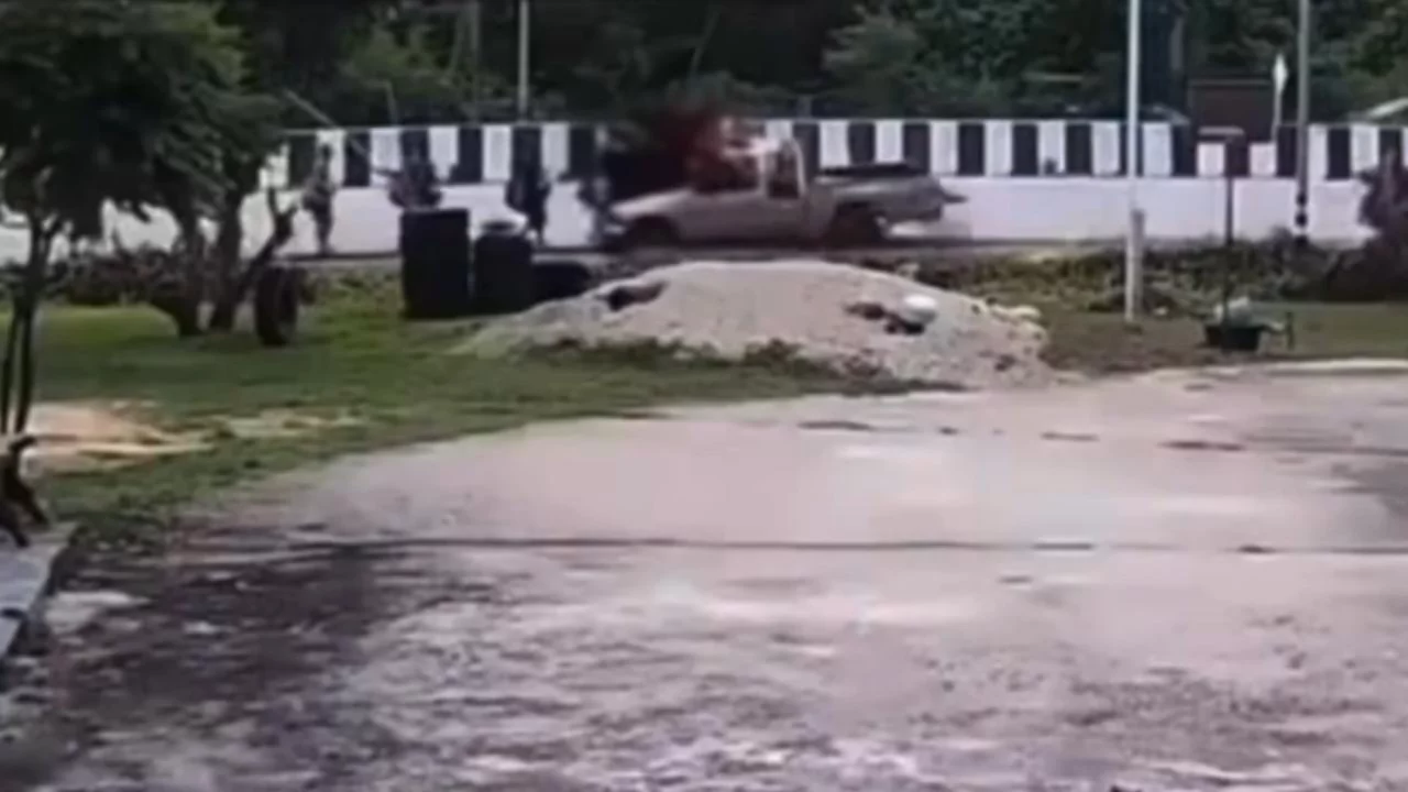 11 yaşındaki &ccedil;ocuğun kullandığı kamyon felakete yol a&ccedil;tı: 8 kişi hayatını kaybetti