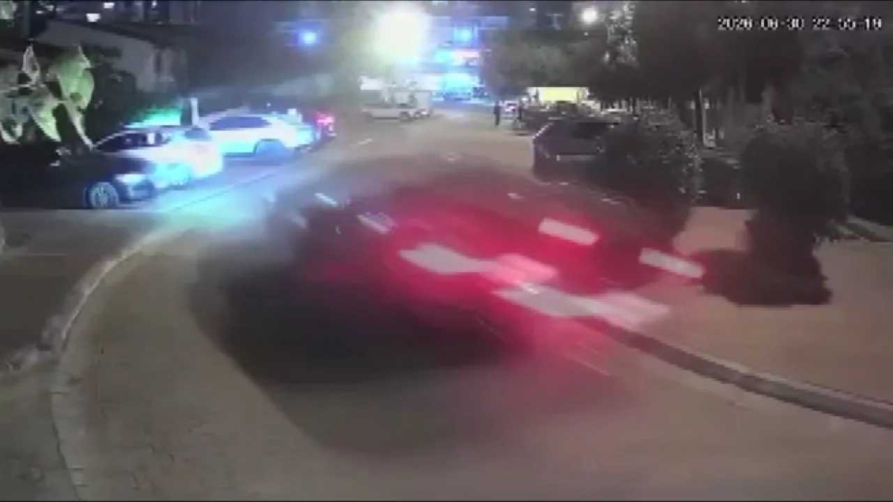 Kontrolden &ccedil;ıkan ara&ccedil; dehşet sa&ccedil;tı! Gen&ccedil; kadın yaşam savaşı veriyor...