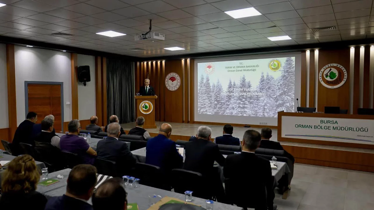 T&uuml;rkiye'nin 20 yıllık yol haritası Bursa'da şekilleniyor!
