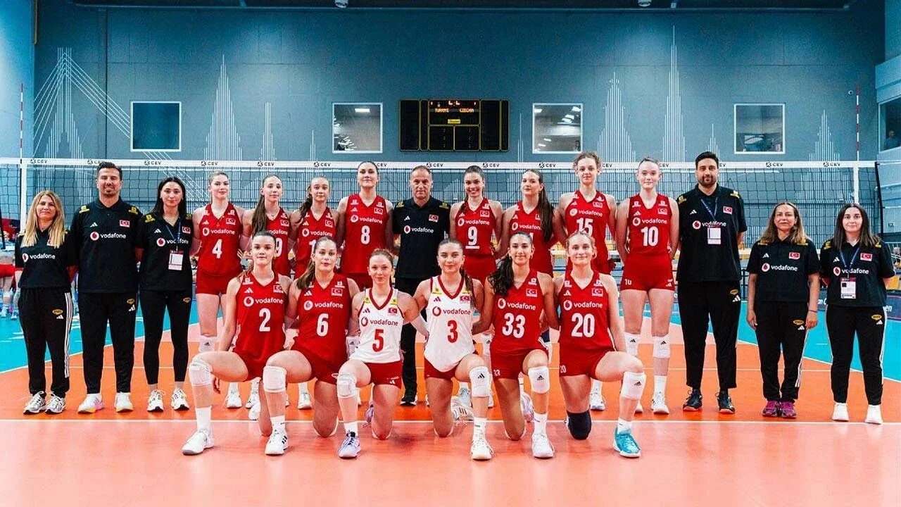 U18 Kadın Voleybol Milli Takımımız 3. ma&ccedil;ına &ccedil;ıkıyor