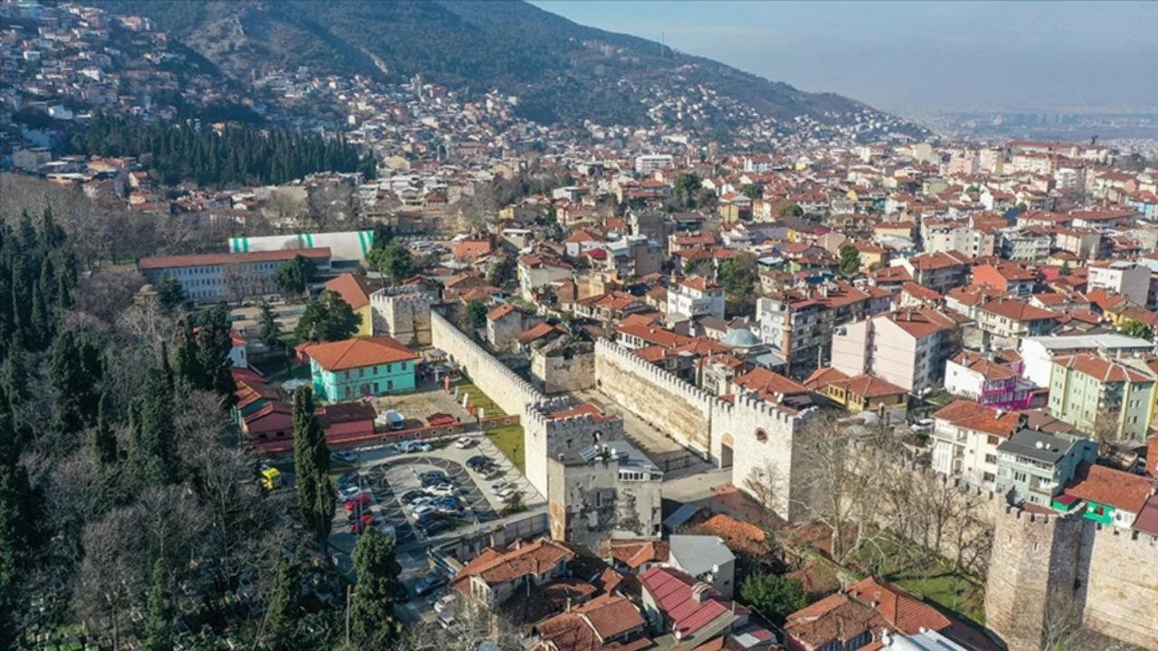 Meteoroloji'den Bursa i&ccedil;in yeni tahmin! 30 dereceye dayanacak