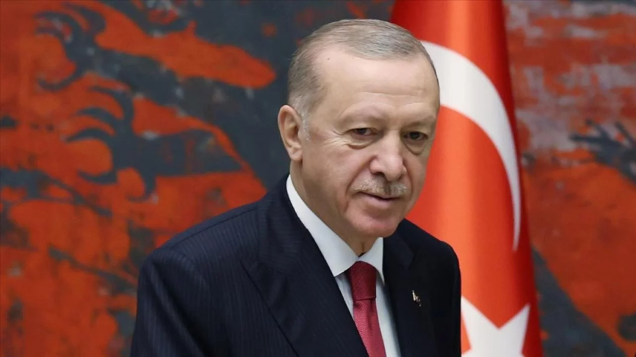 Cumhurbaşkanı Erdoğan'dan Kırkpınar'ın Başpehlivanı Erkan Taş'a tebrik mesajı