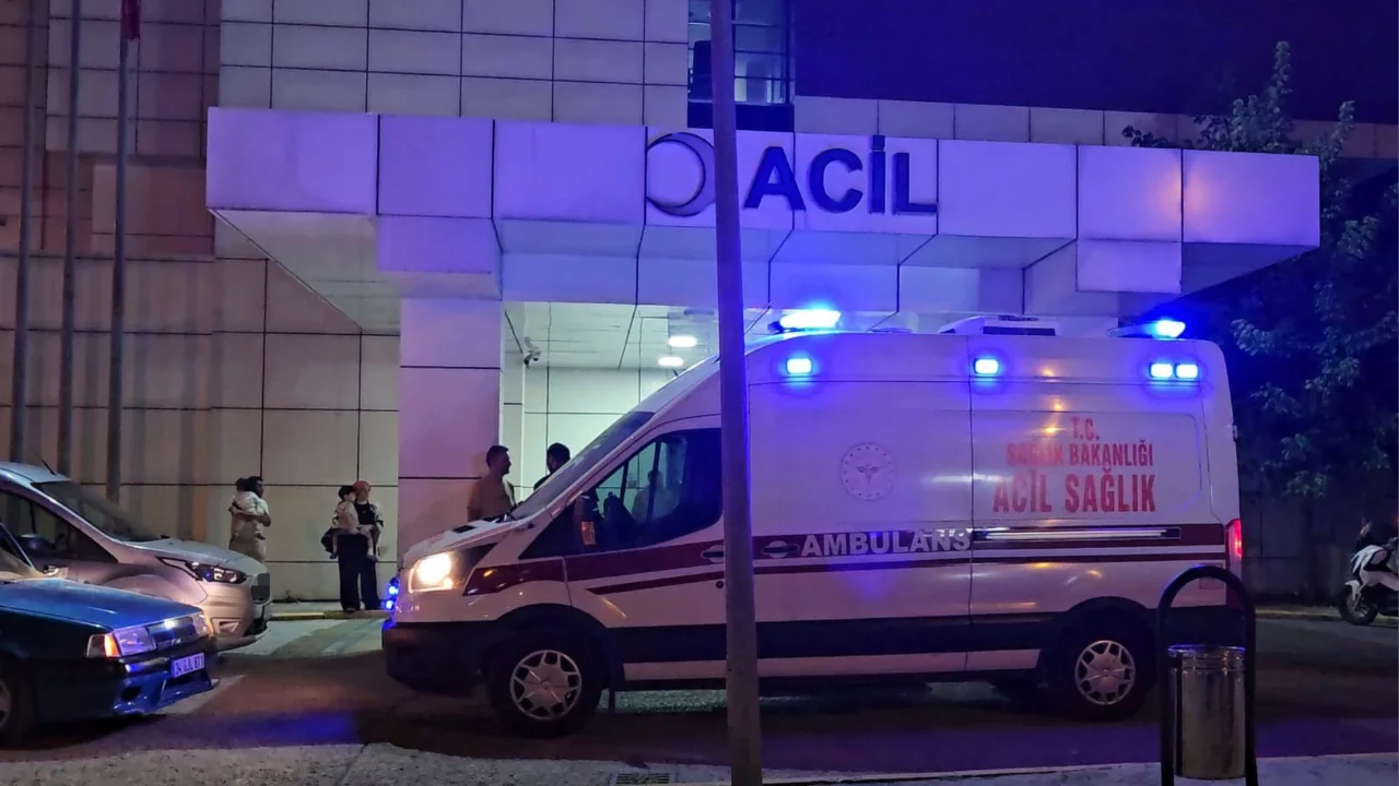 Sapanca'da tatil kabusa d&ouml;nd&uuml;! Havuza d&uuml;şen 5 yaşındaki &ccedil;ocuk yaşam m&uuml;cadelesi veriyor
