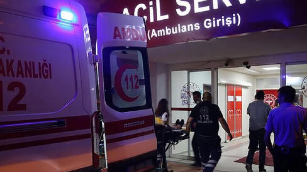 Denizli'de devrilen traktörün sürücüsü hayatını kaybetti...