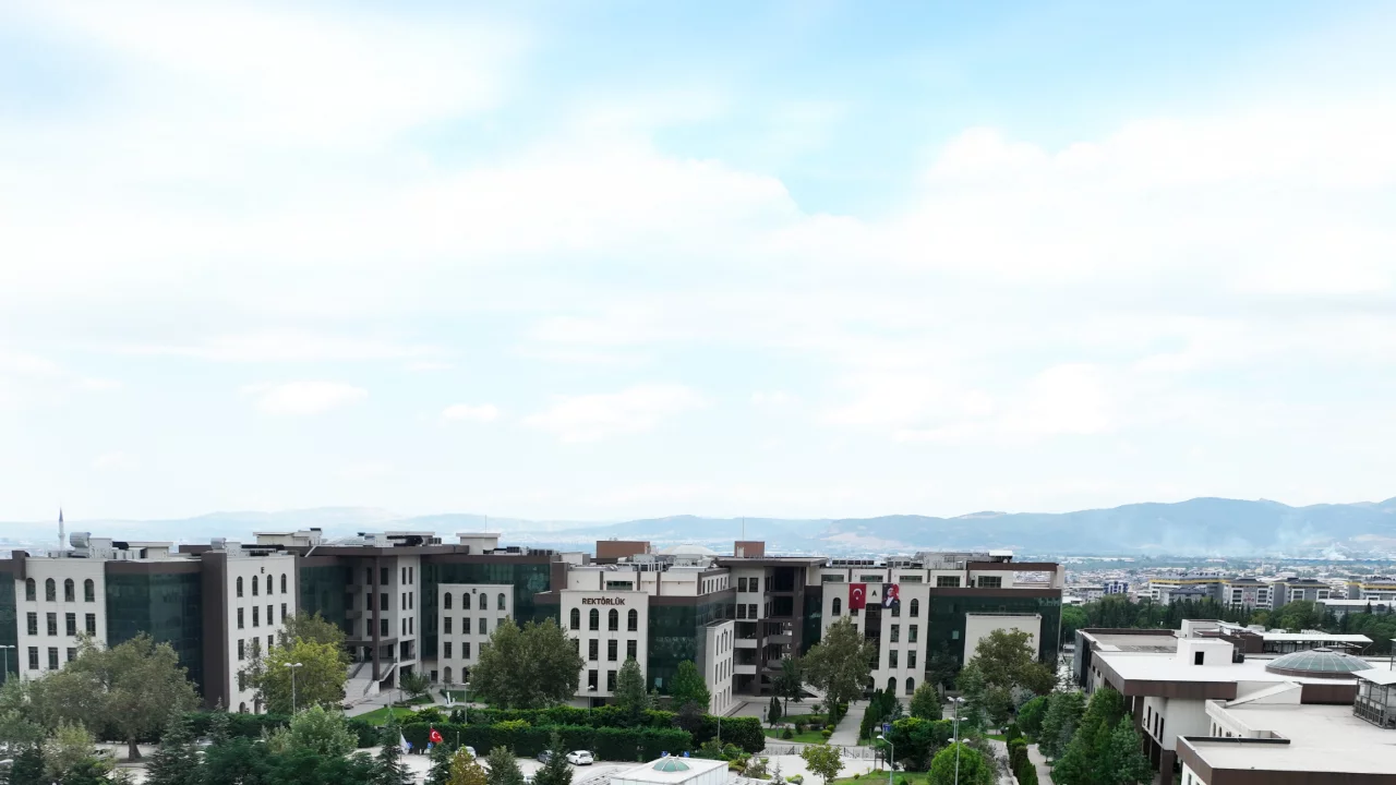 BTÜ akademisyenine uluslararası "En İyi Bildiri" Ödülü
