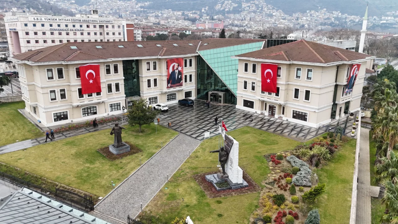 Osmangazi'de parklara yeni dokunuş! Kamelyalar geliyor