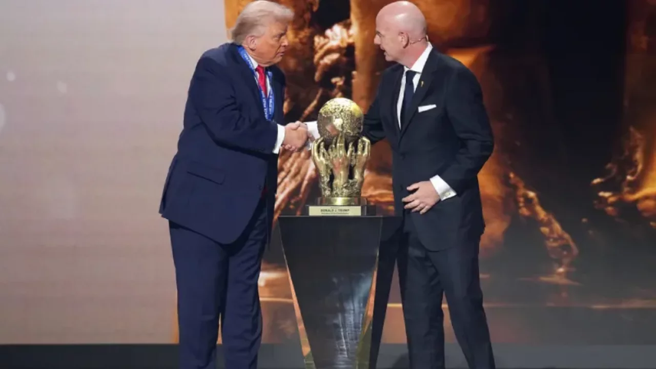Trump, iptal ettirdiği kırmızı kartı savundu: "Akıllıca bir karar verdiler"