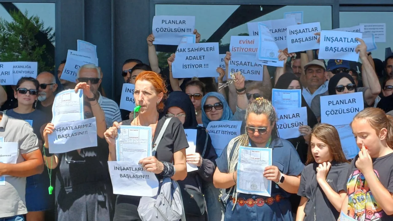 Bursa Atış Yapı mağdurları bir araya geldi! "4 bin ailenin akıbetini soruyoruz"